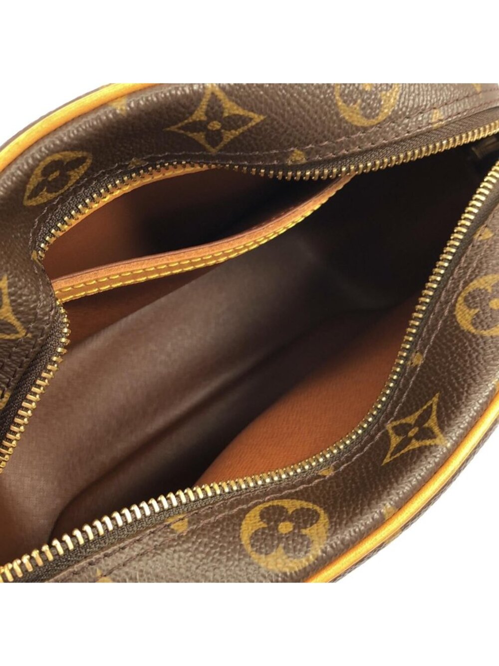 Louis Vuitton Monogram Blois Shoulder - Picture 7 of 7